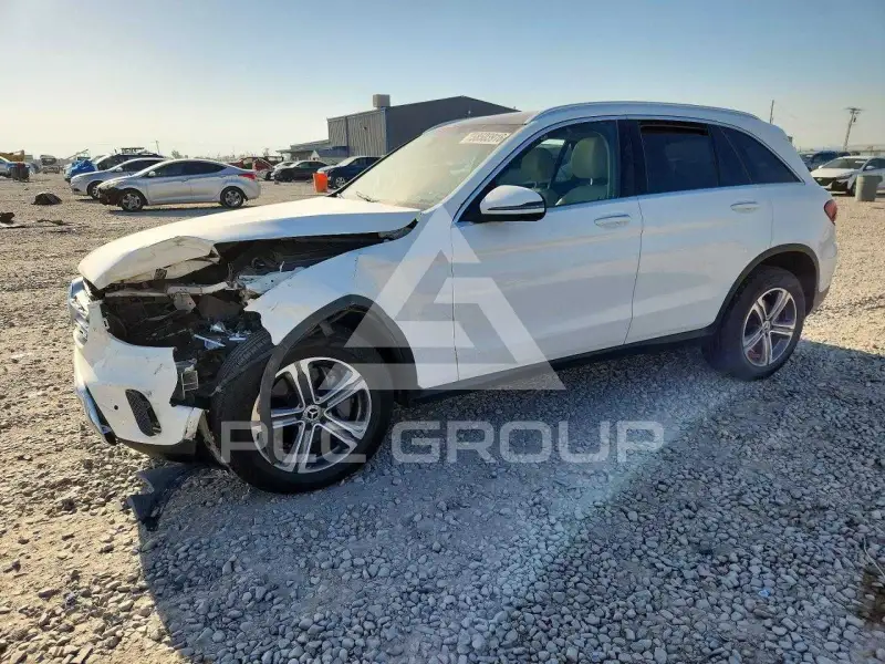 2021 Mercedes Benz GLC-Class фото