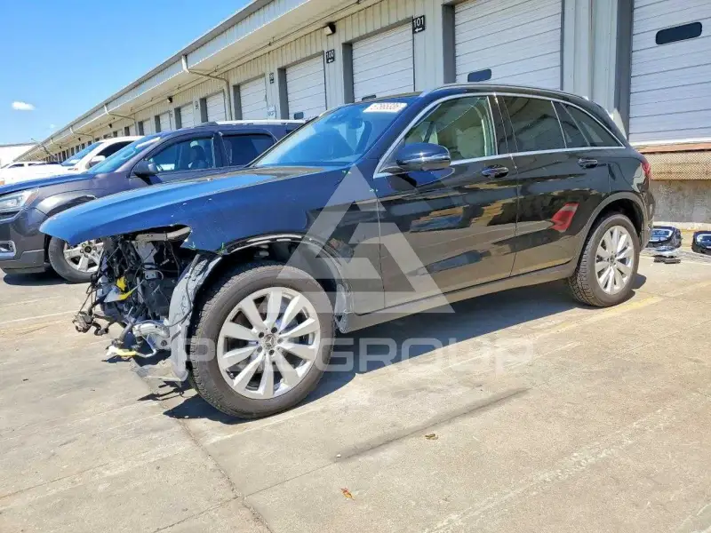 2021 Mercedes Benz GLC-Class photo