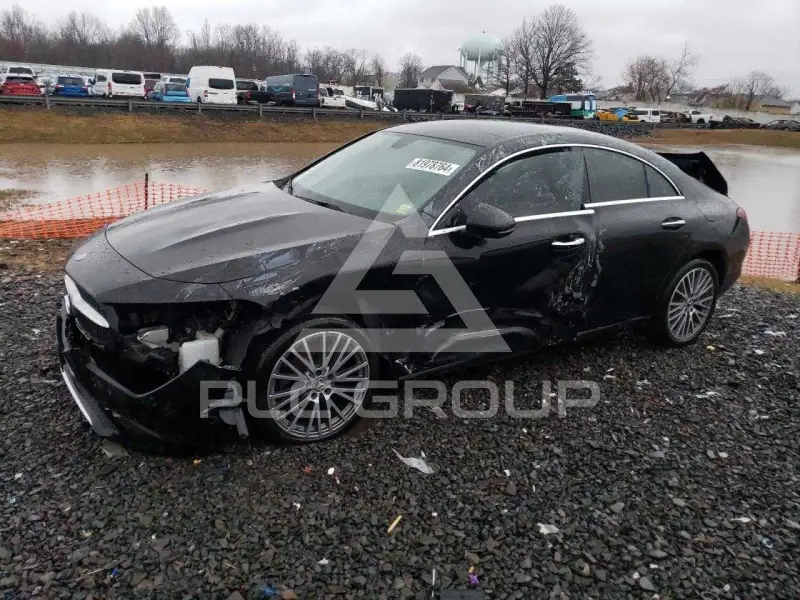 2021 Mercedes Benz CLA-Class фото