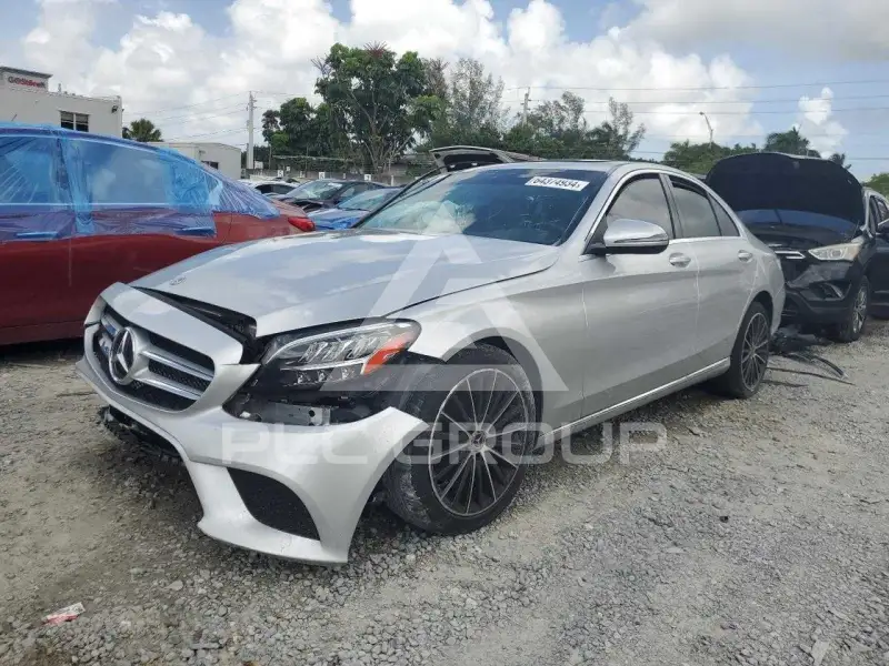 2021 Mercedes Benz C-Class photo