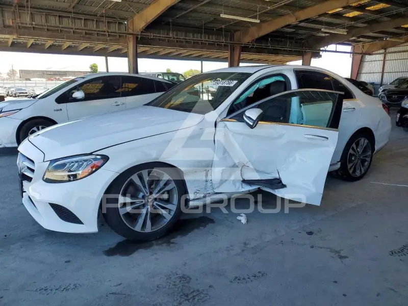 2021 Mercedes Benz C-Class фото