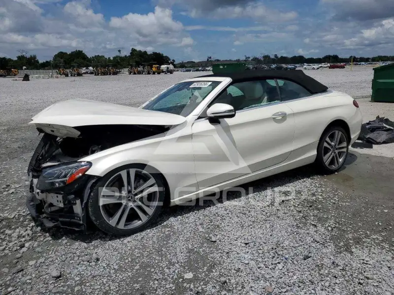 2021 Mercedes Benz C-Class фото