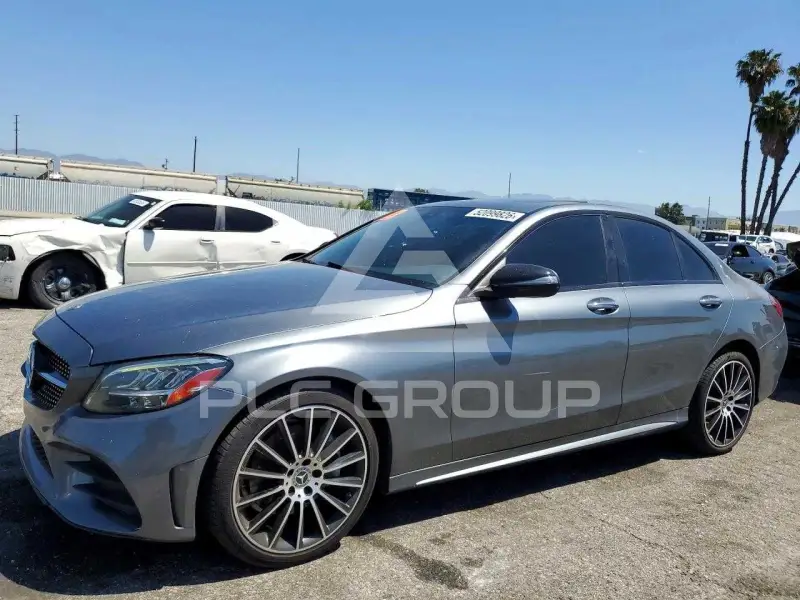2021 Mercedes Benz C-Class фото