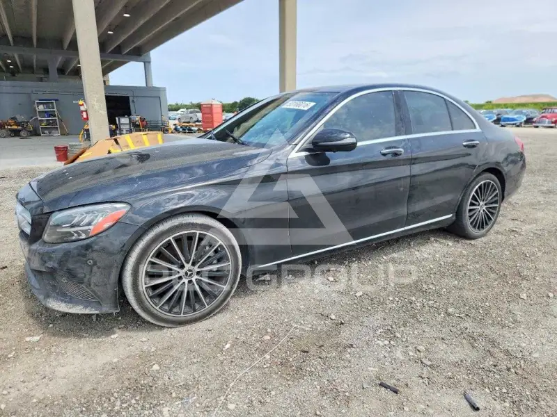 2021 Mercedes Benz C-Class фото