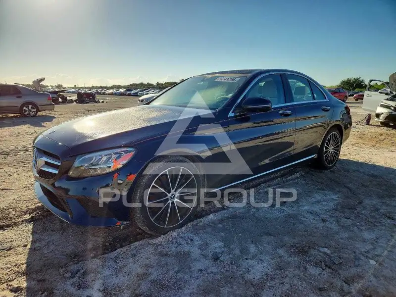 2021 Mercedes Benz C-Class photo