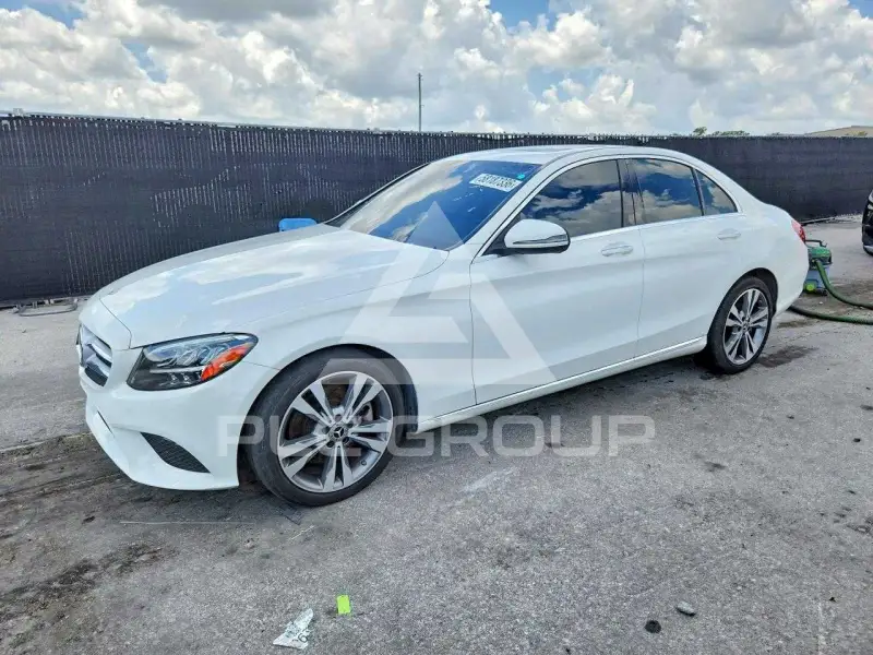 2021 Mercedes Benz C-Class фото
