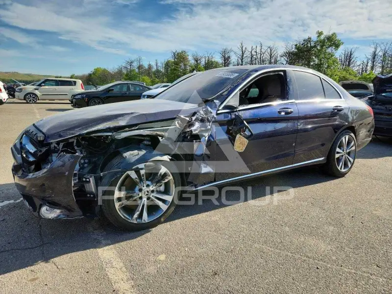 2021 Mercedes Benz C-Class фото