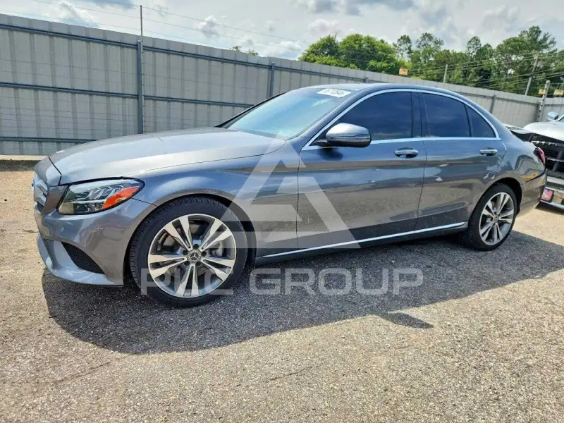 2021 Mercedes Benz C-Class photo