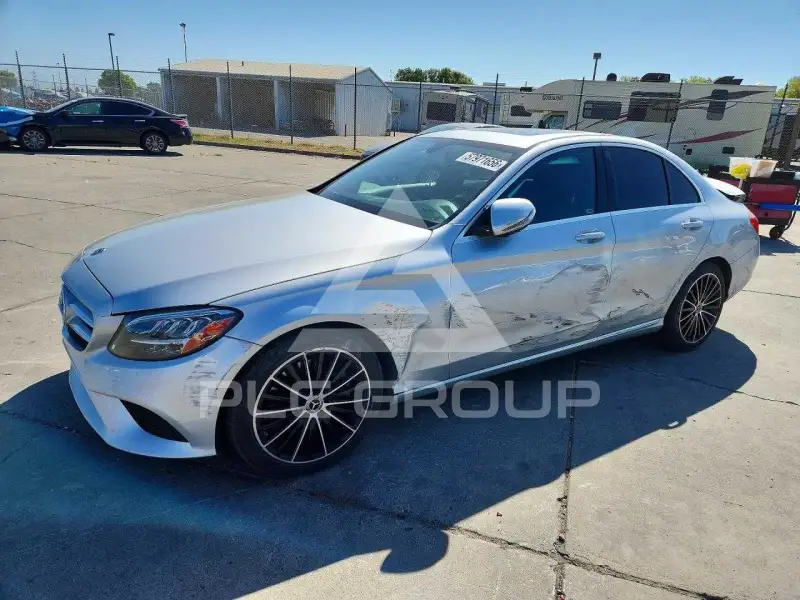 2021 Mercedes Benz C-Class фото