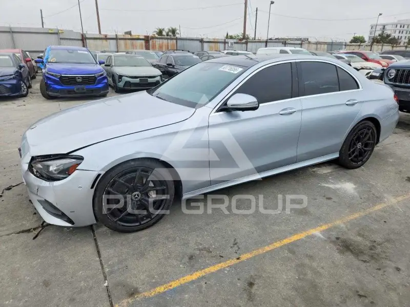 2021 Mercedes Benz E-Class фото