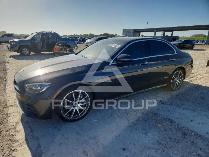 2021 Mercedes Benz E-Class фото