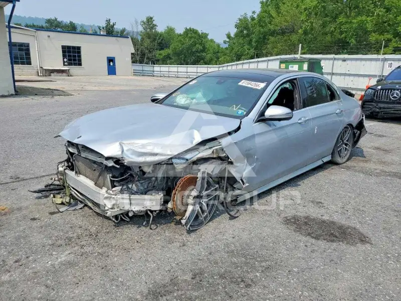 2021 Mercedes Benz E-Class photo