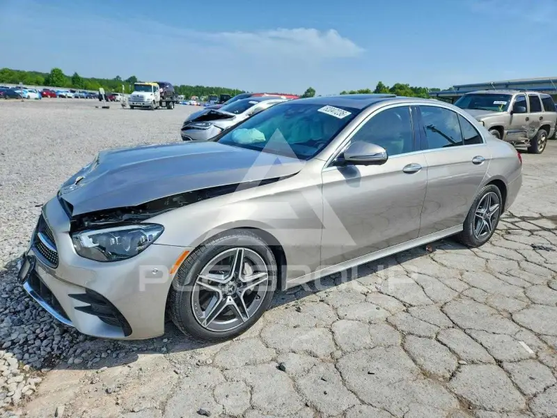 2021 Mercedes Benz E-Class фото