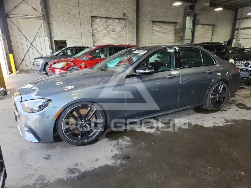 2021 Mercedes Benz E-Class фото