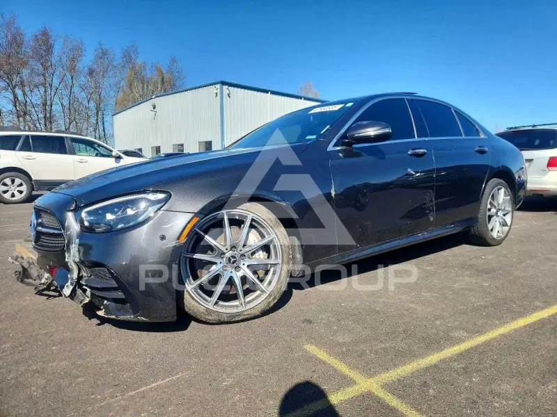 2021 Mercedes Benz E-Class фото