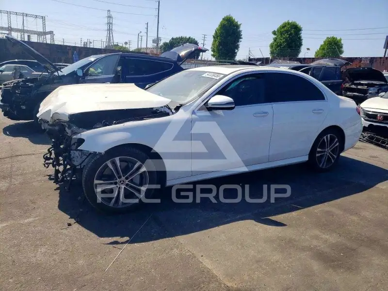 2021 Mercedes Benz E-Class фото
