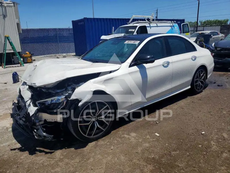 2021 Mercedes Benz E-Class фото