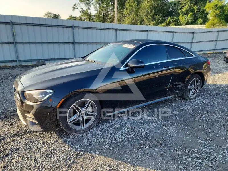 2021 Mercedes Benz E-Class фото