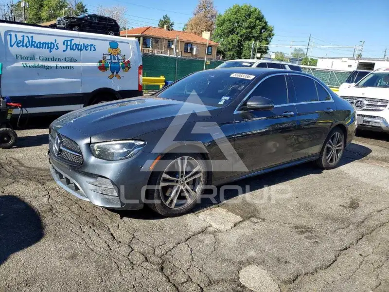 2021 Mercedes Benz E-Class фото