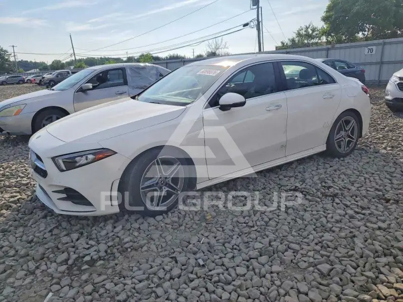 2021 Mercedes Benz A photo