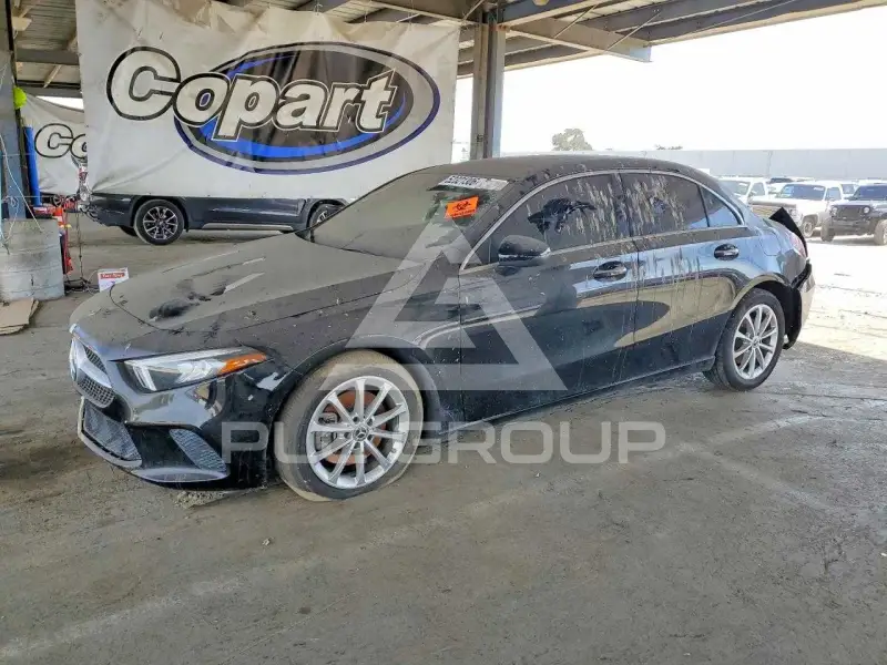 2021 Mercedes Benz A фото