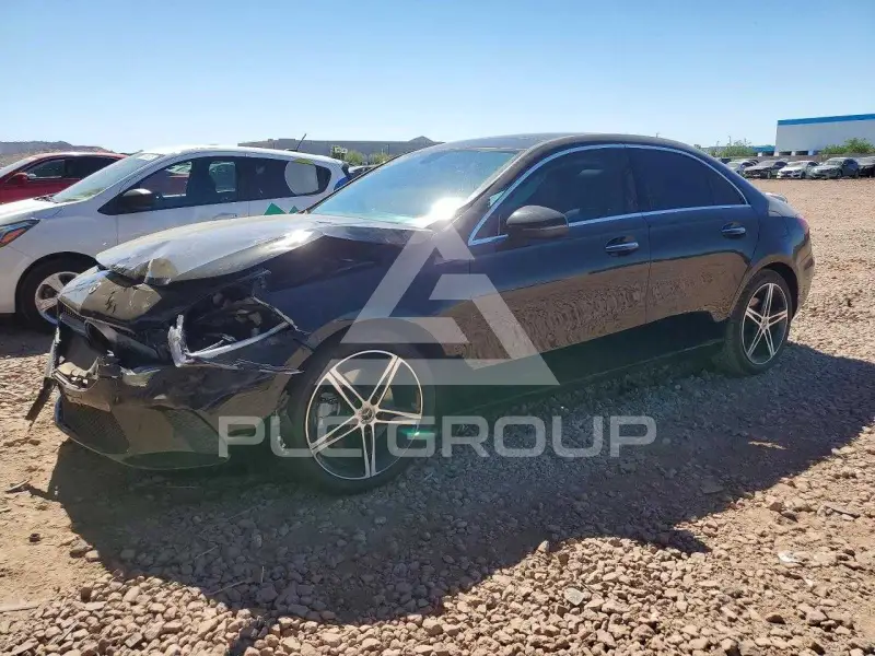 2021 Mercedes Benz A фото