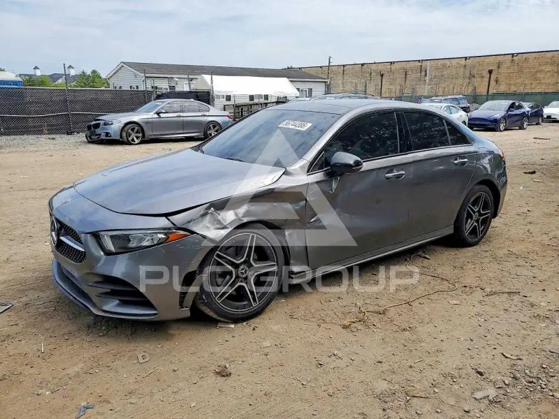 2021 Mercedes Benz A photo