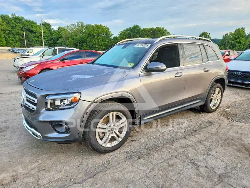 2021 Mercedes Benz GLB photo