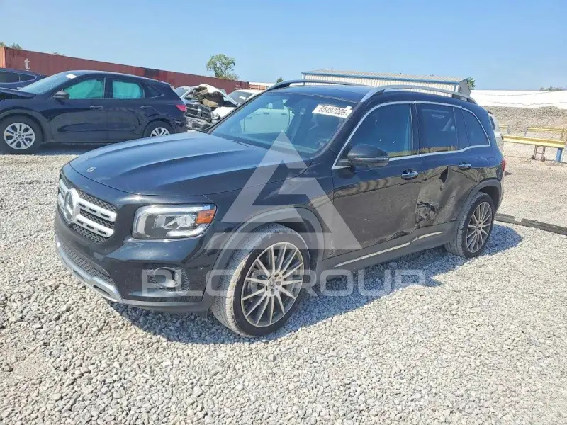 2021 Mercedes Benz GLB photo