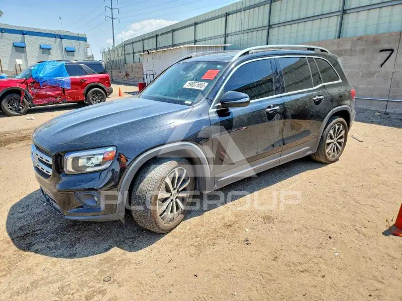 2021 Mercedes Benz GLB photo