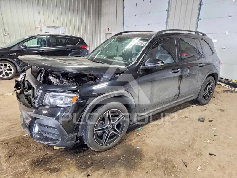 2021 Mercedes Benz GLB фото