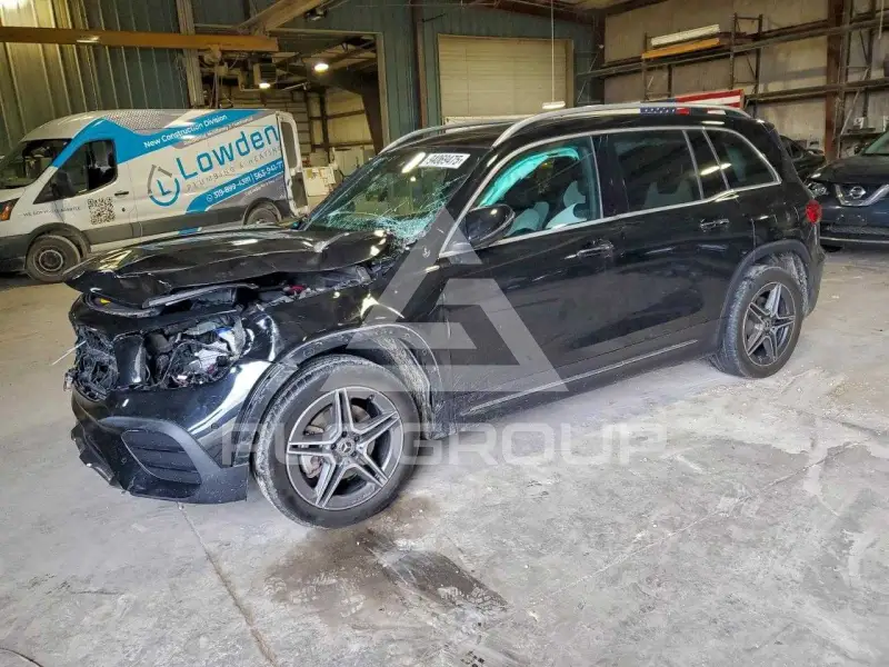 2021 Mercedes Benz GLB photo