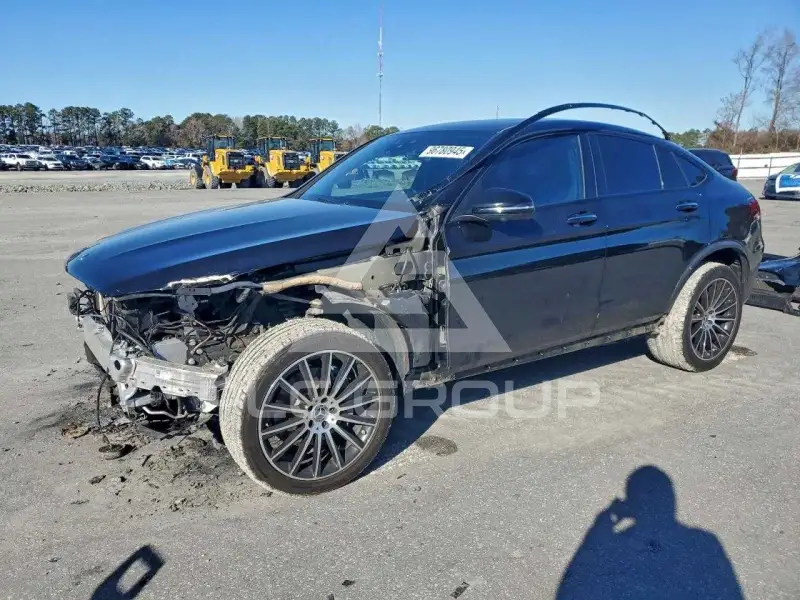 2021 Mercedes Benz GLC-Class фото