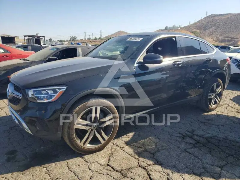 2021 Mercedes Benz GLC-Class photo