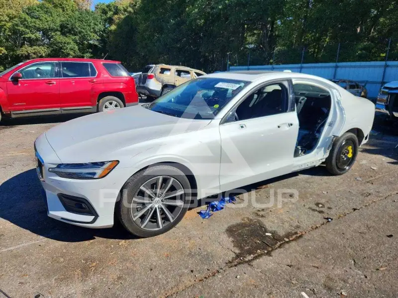 2021 Volvo S60 фото