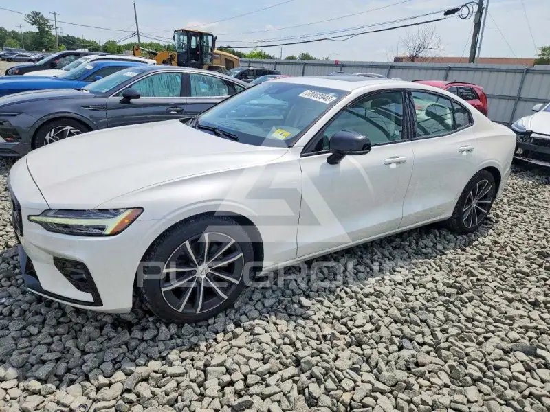 2021 Volvo S60 фото