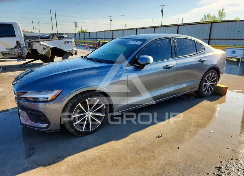 2021 Volvo S60 фото