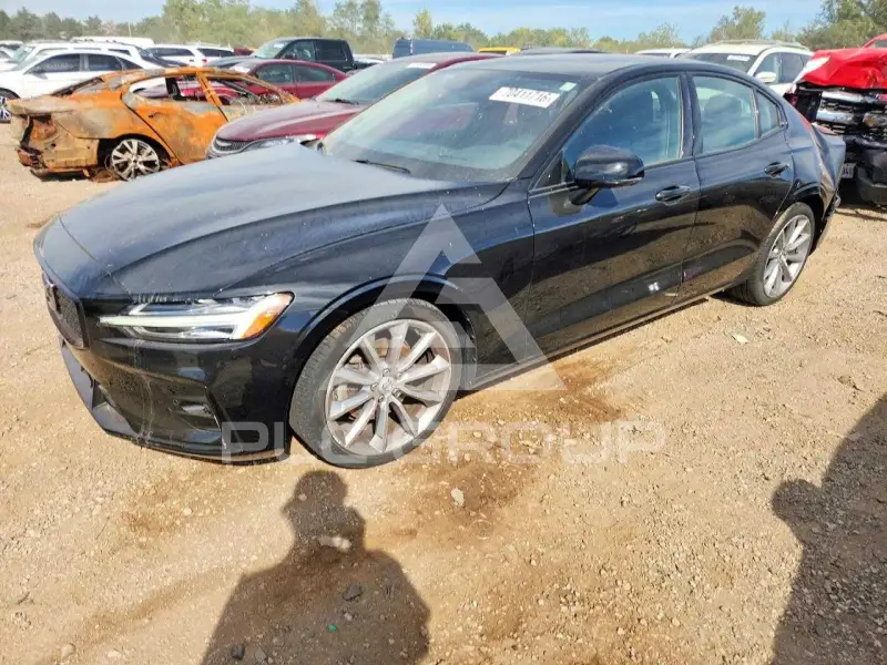 2021 Volvo S60 фото