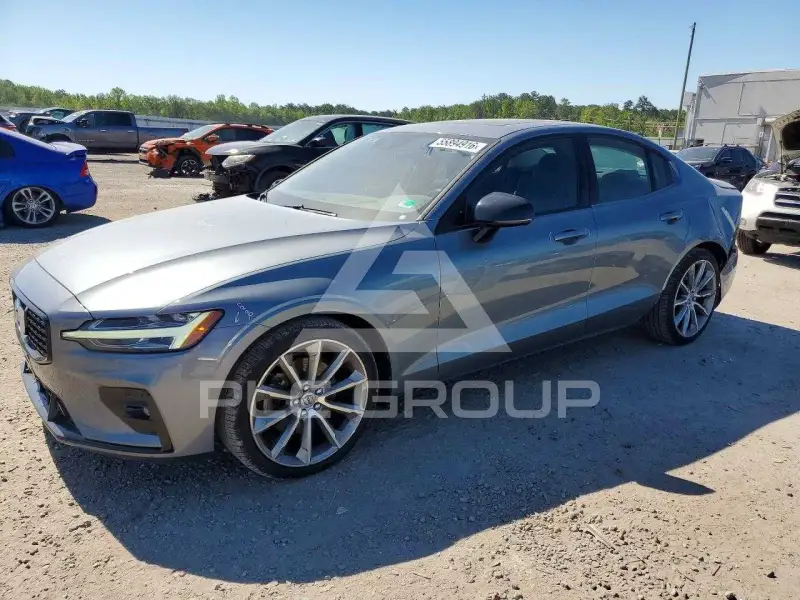 2021 Volvo S60 фото
