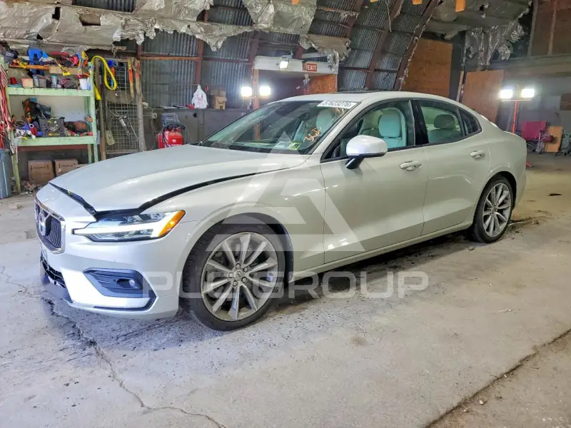 2021 Volvo S60 фото