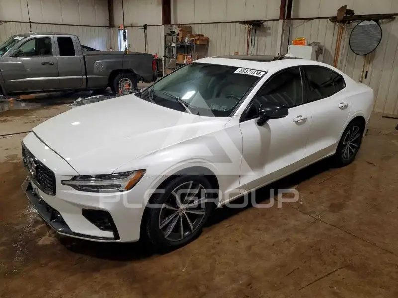 2021 Volvo S60 фото