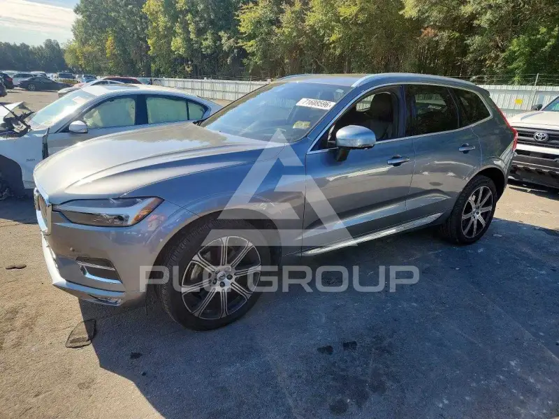 2021 Volvo XC60 photo