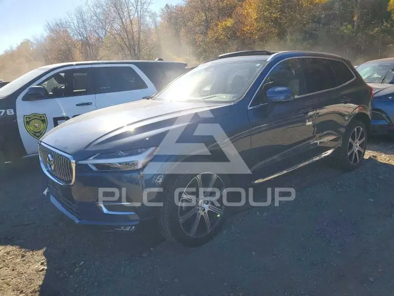 2021 Volvo XC60 photo
