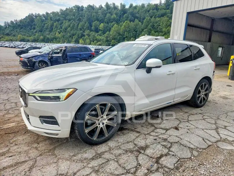 2021 Volvo XC60 фото