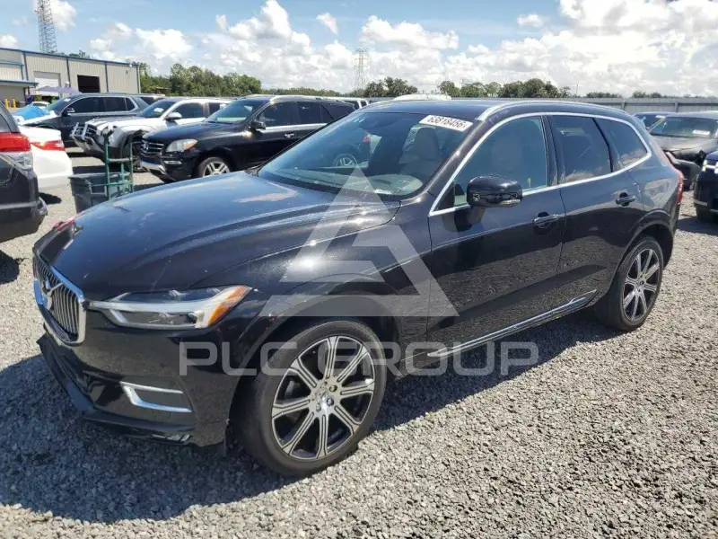 2021 Volvo XC60 photo