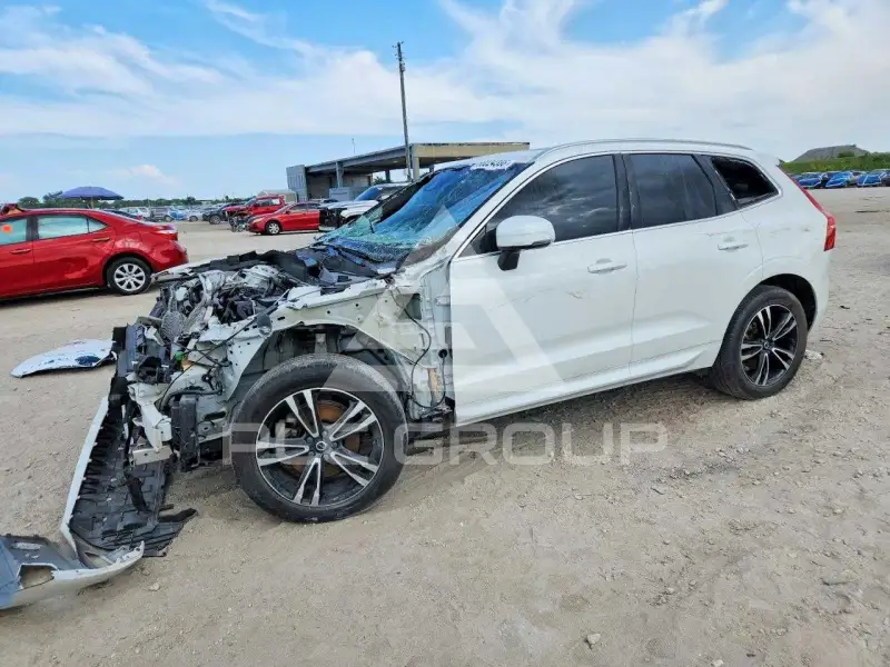 2021 Volvo XC60 фото