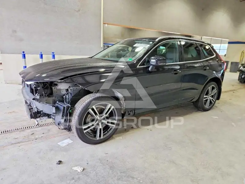 2021 Volvo XC60 photo