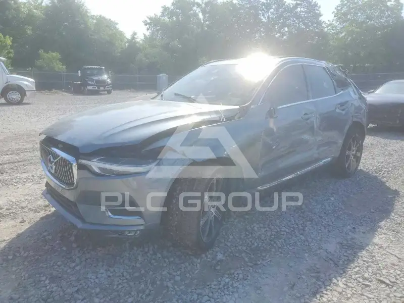 2021 Volvo XC60 фото