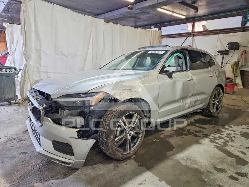 2021 Volvo XC60 photo
