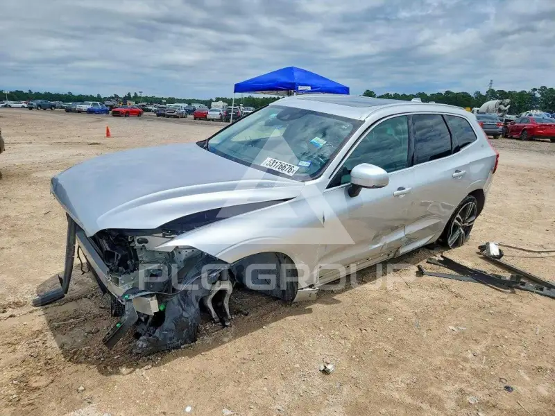 2021 Volvo XC60 photo